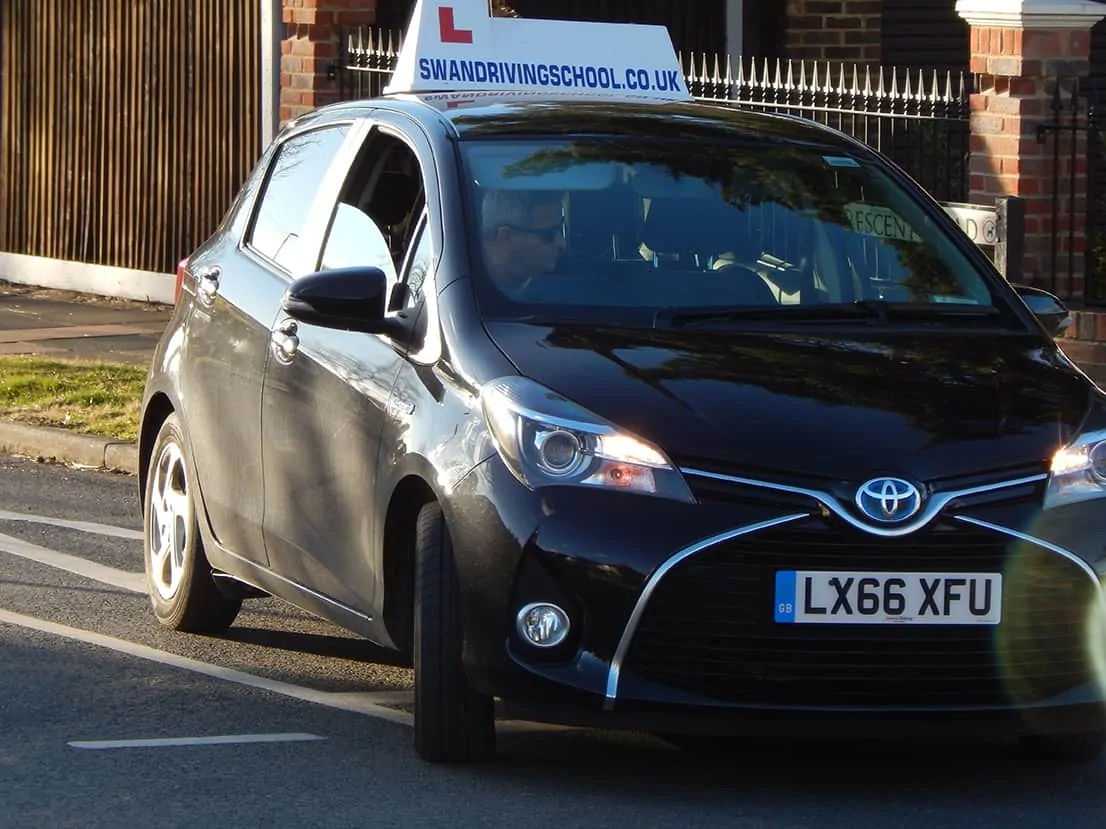Automatic Driving Lessons with Swan Driving School